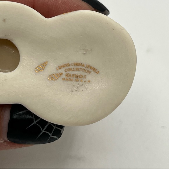 Lenox China Elegant Ceramic Rooster and Hen Figurines - Picture 6 of 6